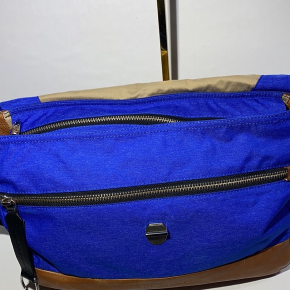 Marc by Marc Jacobs UNISEX Soul Psycho Bag Blue - Picture 11 of 14